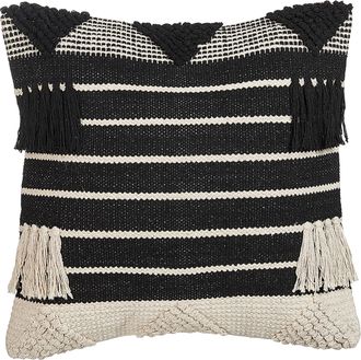 Beliani Coj&iacute;n De Algod&oacute;n Beige Negro 50 X 50 Cm Hecho A Mano Patr&oacute;n Geom&eacute;trico Chittoor