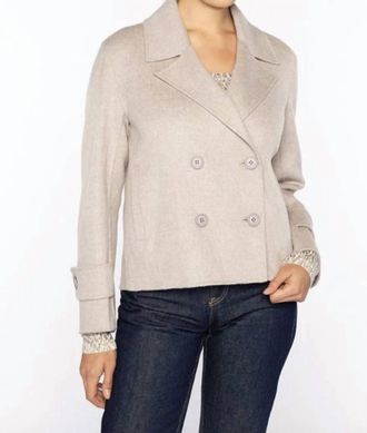 Kinross Cashmere Short Trench Coat In Taupe