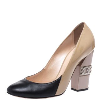 Casadei Beige/black Patent And Leather Chain Motif Heel Round Toe Pumps
