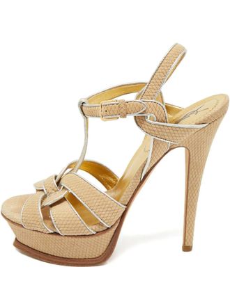 Saint Laurent Su&egrave;de sandalen - Beige