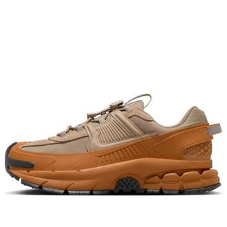Nike (WMNS) Nike Air Zoom Vomero Roam Flax HQ2181-200