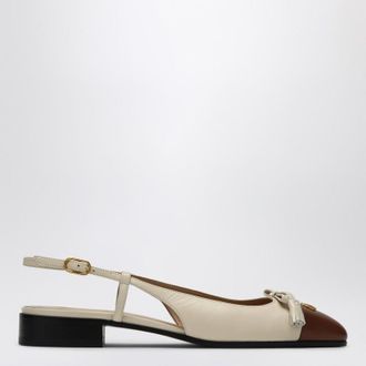Valentino Garavani Valet Du Roi Slingback Ballerina Flats in Butter/Tobacco