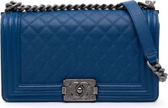 Chanel Borsa a tracolla Boy media in pelle Caviar trapuntata effetto invecchiato 2016-2017 - Blu