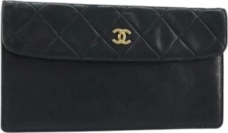 Chanel Pre-owned Wallets, female, Black, Size: ONE SIZE Pre-owned Pouch
