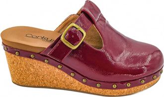 Corkys Footwear Womens In The Moment Sandal In Dark Red Crinkle Patent