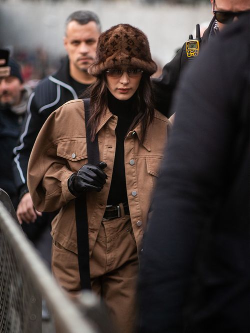 4 Bella Hadid outfits you can wear to work, bella hadid street style, bella hadid style, bella hadid outfit inspiration, bella hadid style