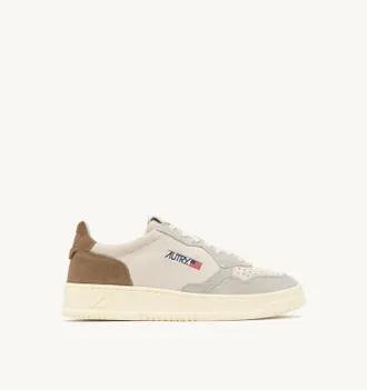 Autry SNEAKERS MEDALIST LOW TRICOLOR IN SUEDE BIANCO CIGAR E VAPOR