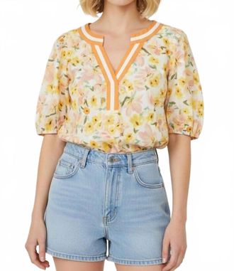 Staccato Quimby Top In Yellow