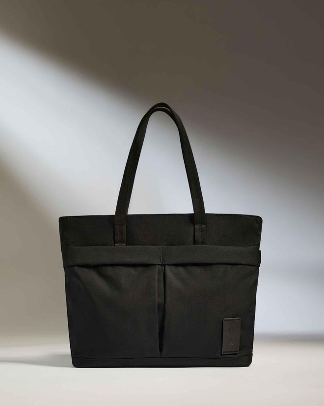 Urban Core Tote Bag In Black