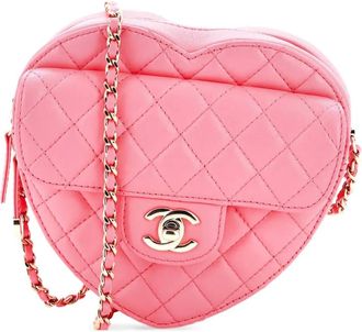 Chanel CC in Love Heart Bag Quilted Lambskin crossbody bag - Rosa