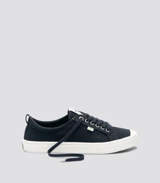 Cariuma Mens Cariuma OCA Low Sneakers Black Canvas Comfort Casual Shoes ZAP1550
