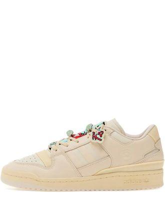 adidas embroidered-patch sneakers - Neutrals