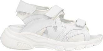 Liviana Conti CALZADO - Sandalias con cierre en YOOX.COM