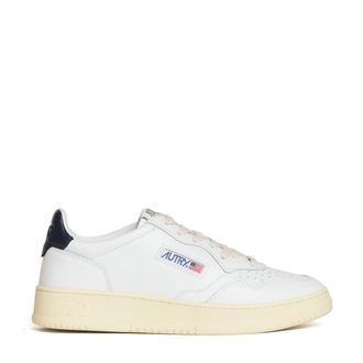 Autry Medalist Low Sneakers In White Leather, Space