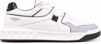 Valentino Garavani Multicolor Leren Sneakers Logo Applicatie - Heren - Sneakers - Veelkleurig - 45 EU - Schoenen
