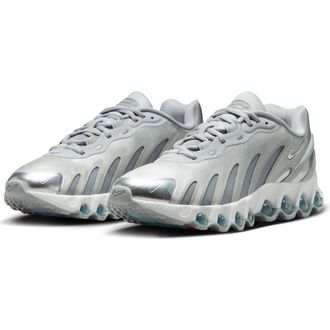 Nike Air Max DN8 Sneaker in Wolf Grey/Silver at Nordstrom Rack, Size 7