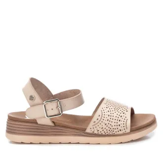 Xti Womens Flat Sandals In Beige