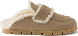Prada Mules con applicazione - Toni neutri