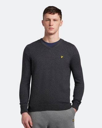 Lyle & Scott katoenen merinotrui met V-hals in grijs