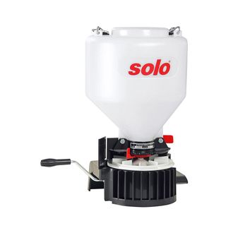 SOLO Solo 421 9 Kg Capacidad Esparcidor Manual Con Correa Ajustable Y Manivela Manual - Rojo