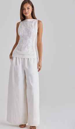 House of CB Valencia - Top in pizzo sangallo bianco con scollo a barchetta