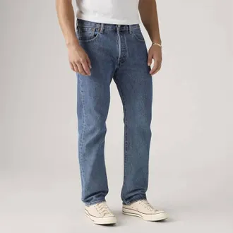 Levi's Straight Fit Jean In Medium Stonewash