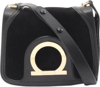 Ferragamo Pre-owned Cross Body Bags, female, Black, Size: ONE SIZE Pre-owned Gancini suede leather shoulder bag