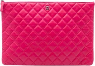 Chanel Pre-owned Clutches, female, Pink, Size: ONE SIZE Pre-owned Quilted Lambskin Clutch