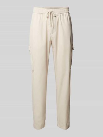 HUGO BOSS Tapered Fit Cargohose mit elastischem Bund Modell Urbanex in Beige, Gr&ouml;&szlig;e 56