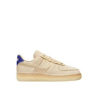 Nike Fitness, Heren, Beige, 42 1/2 EU, Leer, Classic Suede Sneakers