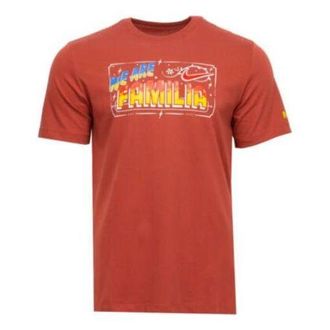 Nike Sportswear Somos Familia Short-Sleeve T-Shirt Redstone DX6250-670