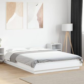 Berkfield Home Bed Frame without Mattress White 135x190 cm Double
