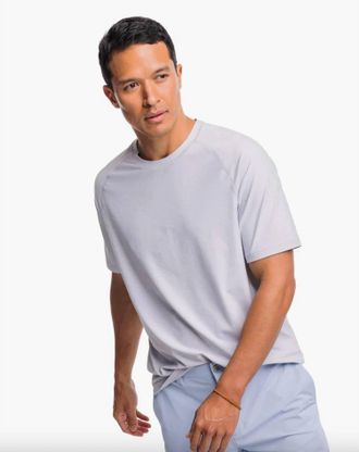Southern Tide Short Sleeve Brilliant Performance Tee In Platinum Grey