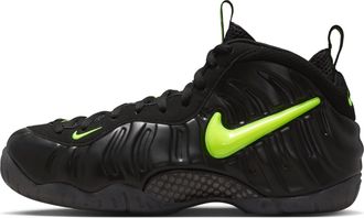 Nike Mens Air Foamposite Pro Shoes in Black | HF0794-002