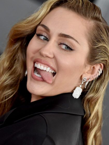 Miley Cyrus è di nuovo cool? Noi non la vedevamo così da parecchio…