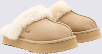 UGG Sand Flats