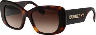 Burberry Stijlvolle Zonnebril - Dames - Zonnebrillen - Bruin - 52 MM - Accessoires