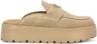 Prada 45 mm muiltjes met logoplakkaat - Beige