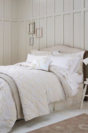 Sanderson Pyramus Cotton Duvet Cover Set in Natural | Size: Double