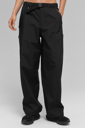 Alo | Alpha Shell Pants in Black, Size: Medium
