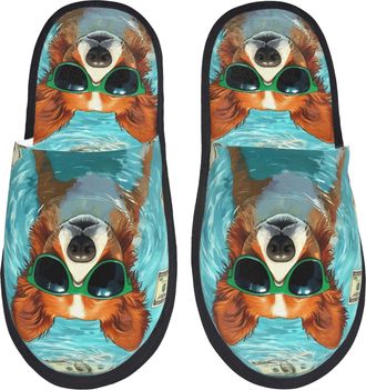 Generic Hotel Slippers Funny Swimming Chihuahua Portable Fleece Slippers Furry Anti-Slide Slipper For Home Spa Women M