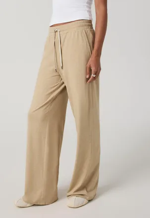 Vuori Clothing Halo Essential Wideleg Pants - Long | Khaki Heather | XS, Size Extra Small