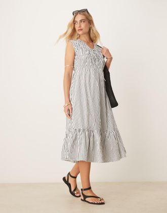 Vero Moda sleeveless plunge poplin maxi dress in black and white stripes-Multi