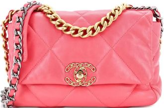 Chanel 19 Flap Bag Quilted Leather Medium crossbody bag - Rosa