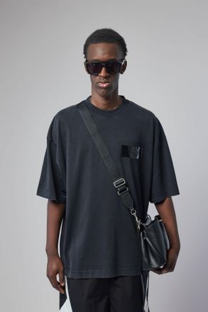 VETEMENTS Taped Logo T-shirt