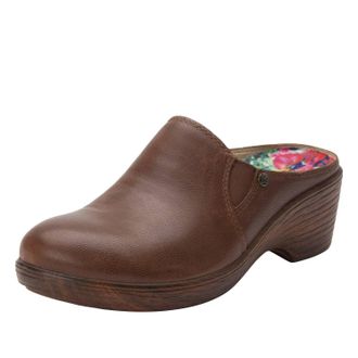 Alegria Womens Sereniti Clogs In Aged Cognac