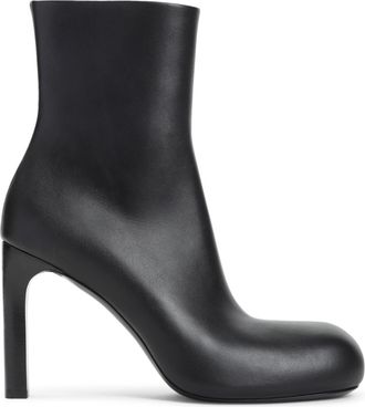 Balenciaga Womens Black Fargo Ankle Boots In Leather - Size EU 36