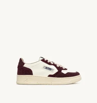 Autry MEDALIST LOW SNEAKERS IN LEATHER MARSHMALLOW AND AMARONE GLITTER
