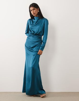 Daska Vestito lungo a maniche lunghe in raso blu