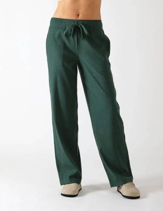 Glyder Valley Straight Leg Pants In Forest